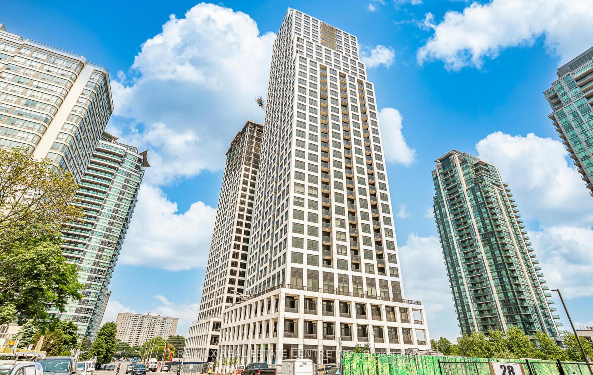 36 Elm Drive Unit 1610, Mississauga, ON L5B 1L9 - Photo 1