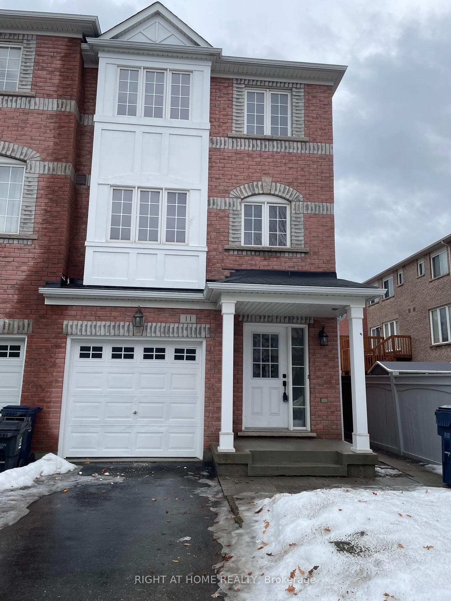 11 Etienne Street Unit Upper, Dorset Park / Kennedy Park, ON M1L 0A2 - Photo 1