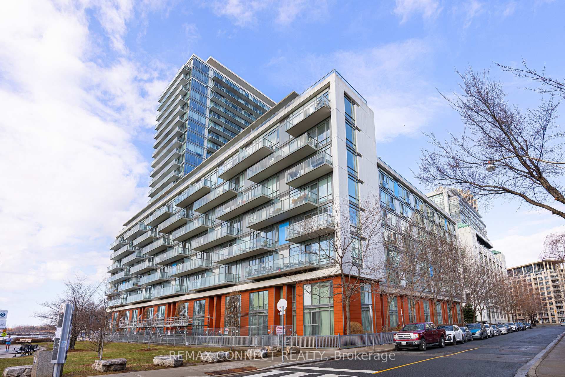 90 Stadium Road Unit 330, Downtown Toronto / Waterfront, ON M5V 3W5 - Photo 1