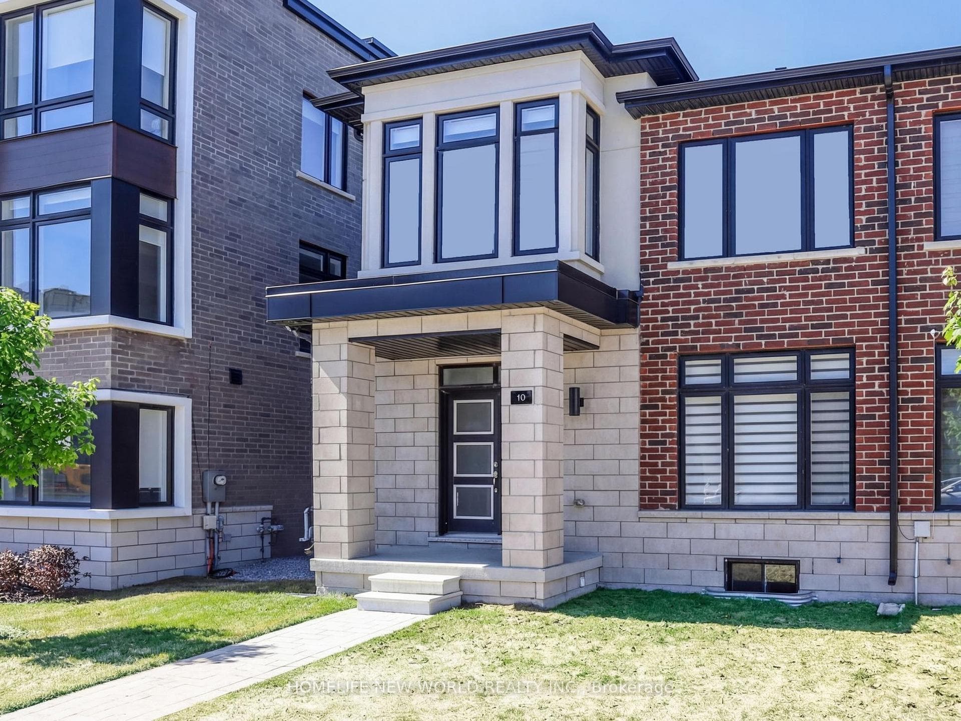10 Liam Foudy Court, Scarborough (West Hill / Highland Creek), ON M1P 0G3 - Photo 1