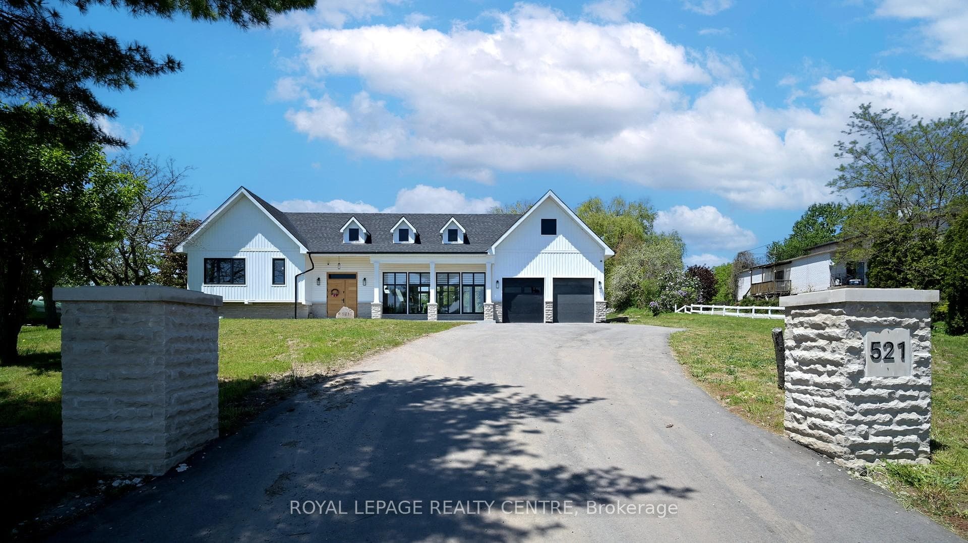 521 Old York Road, Burlington