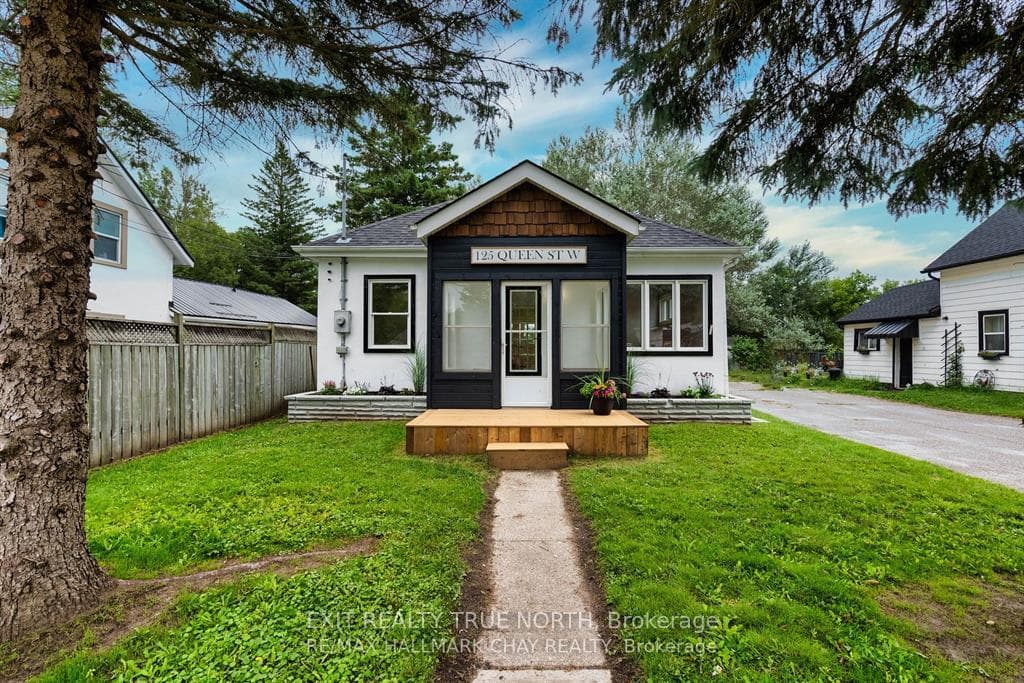 125 Queen Street, Springwater