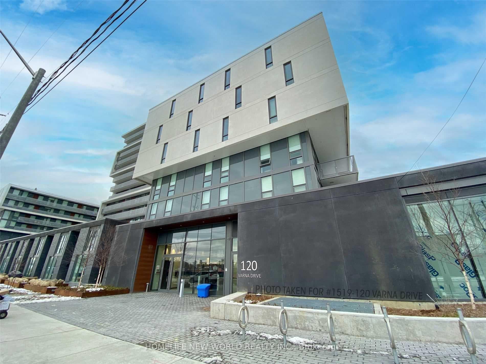 120 Varna Drive Unit 524, Lawrence Park / Bedford Park, ON M6A 0B3 - Photo 1