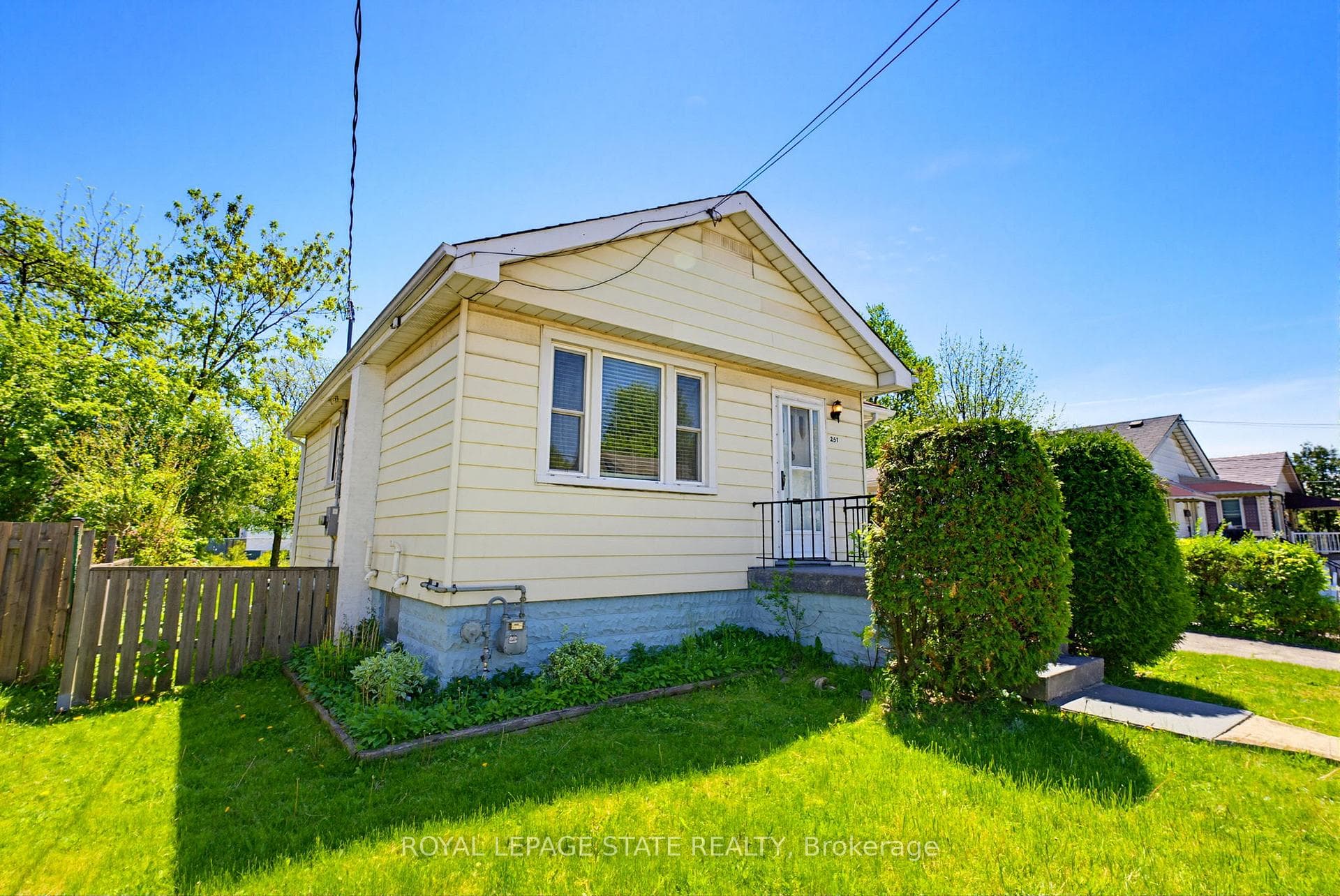 257 West 2nd Street, Hamilton