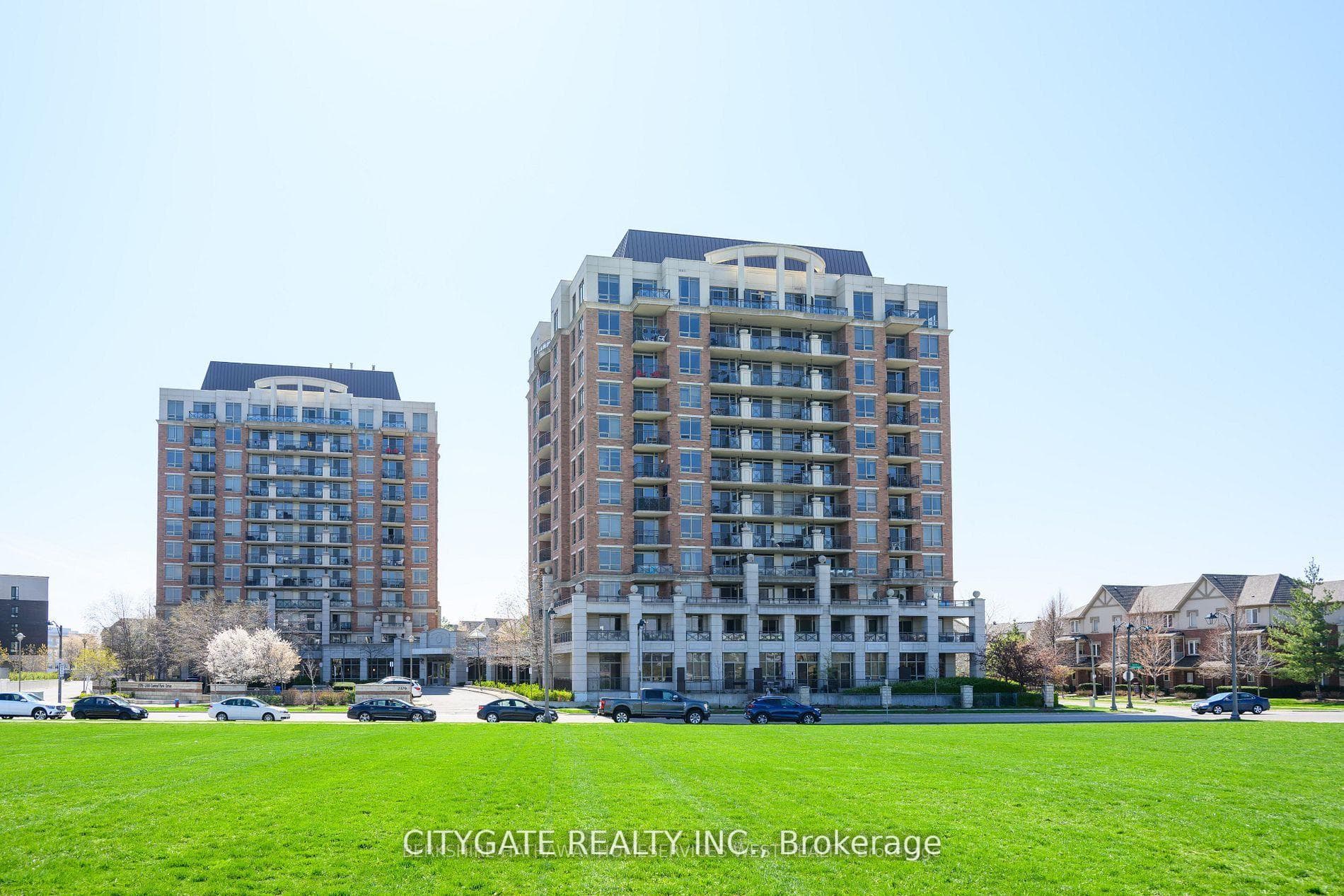 2379 Central Park Drive Unit 807, Oakville