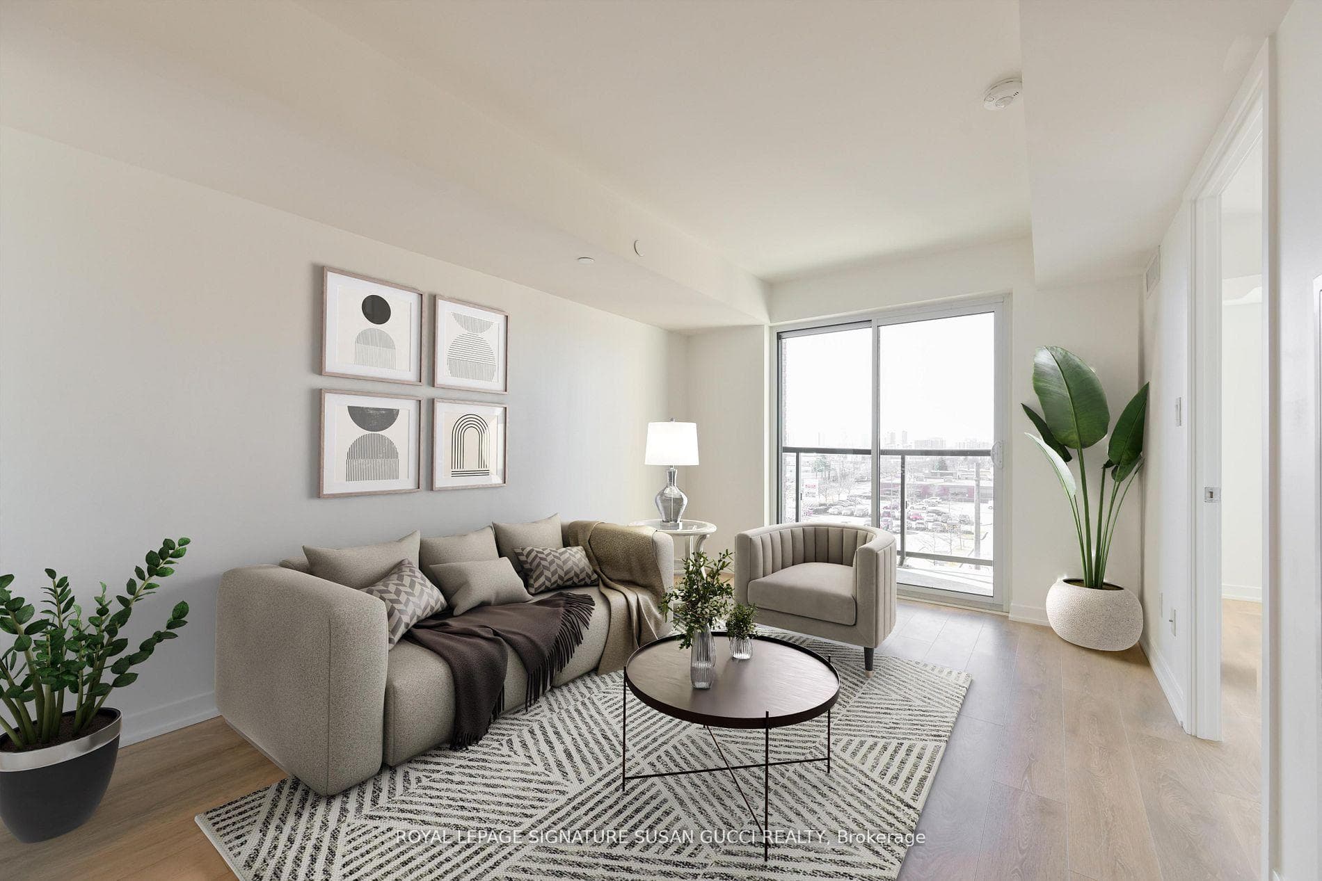 Bright open livingroom