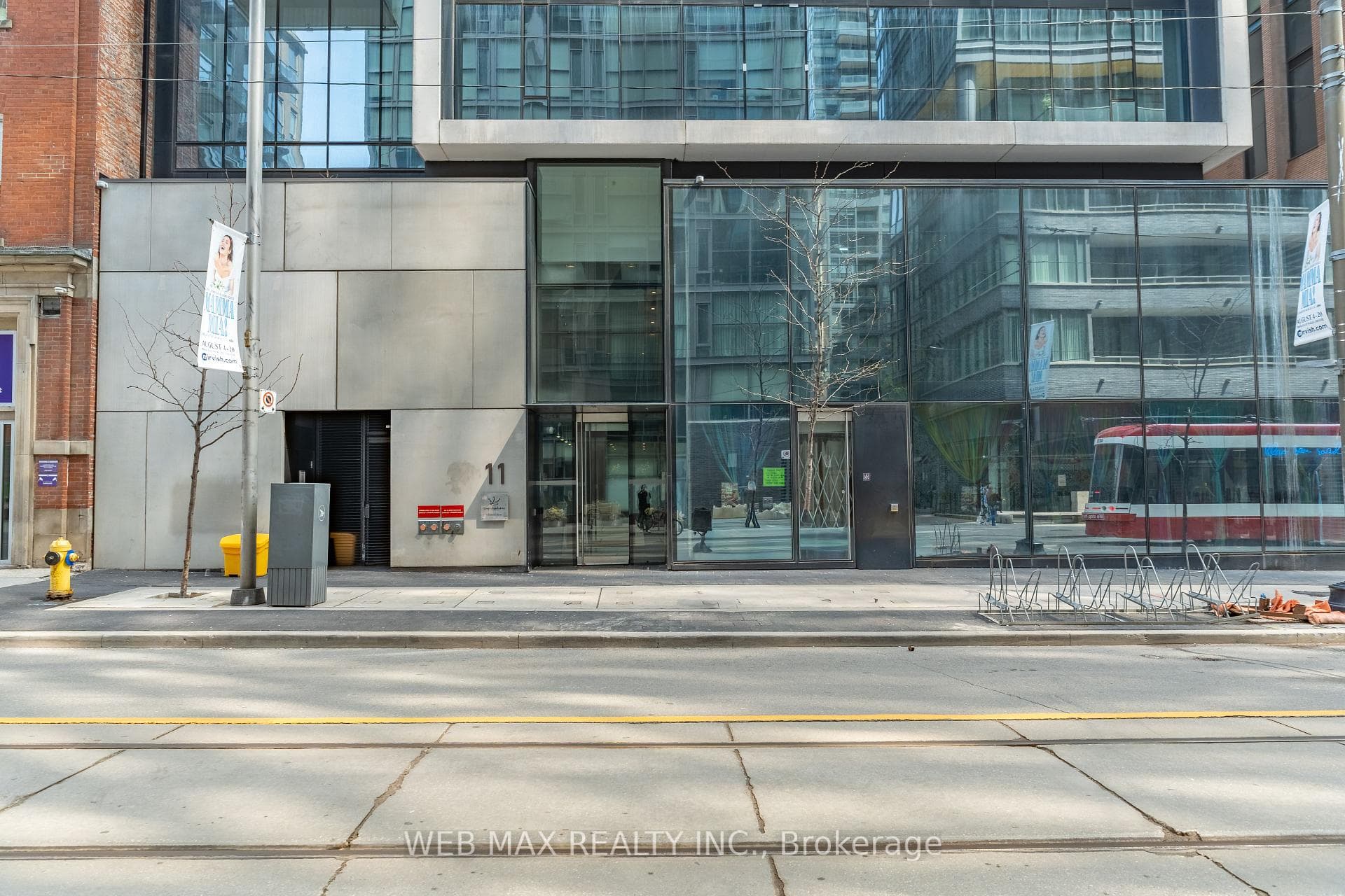 Fantastic Location in Downtown Toronto.
