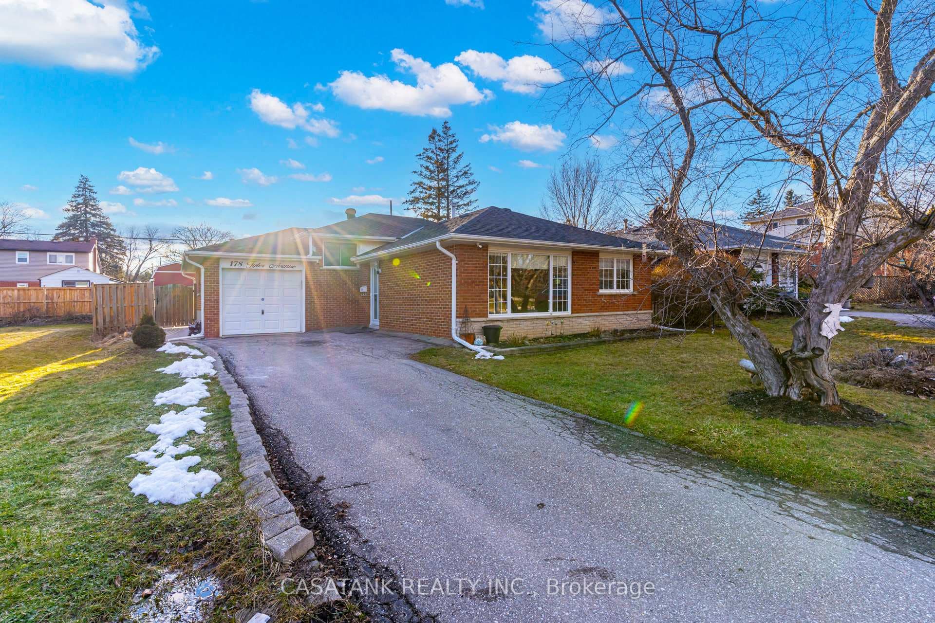 178 Tyler Avenue, Halton Hills, ON L7J 1V3 - Photo 1