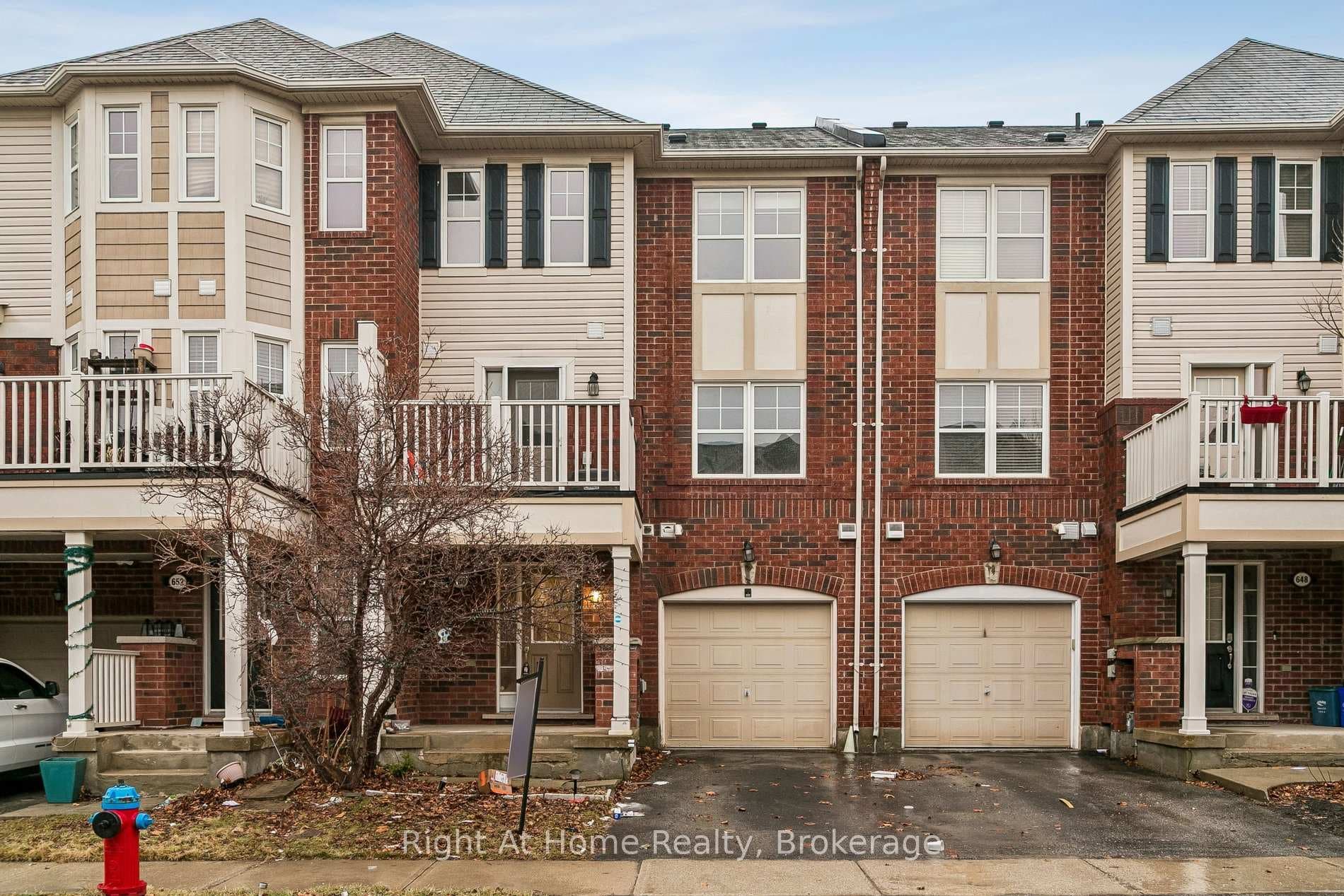 650 Frank Place, Milton, ON L9T 0P8 - Photo 1