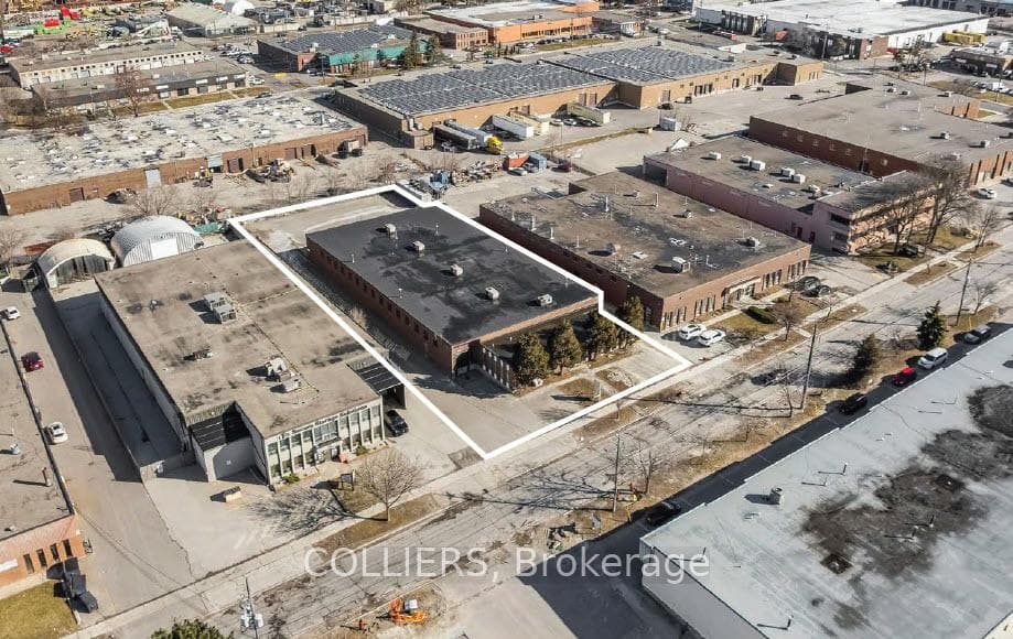 120 St Regis Crescent, Downsview / Black Creek, ON M3J 1Y8 - Photo 1