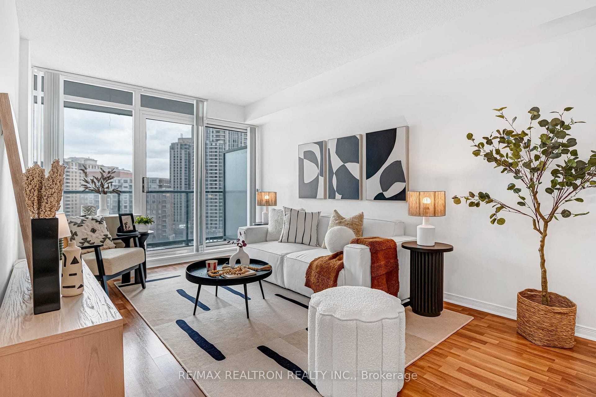 5508 Yonge Street Unit 1211, Thornhill / Willowdale, ON M2N 7L2 - Photo 1
