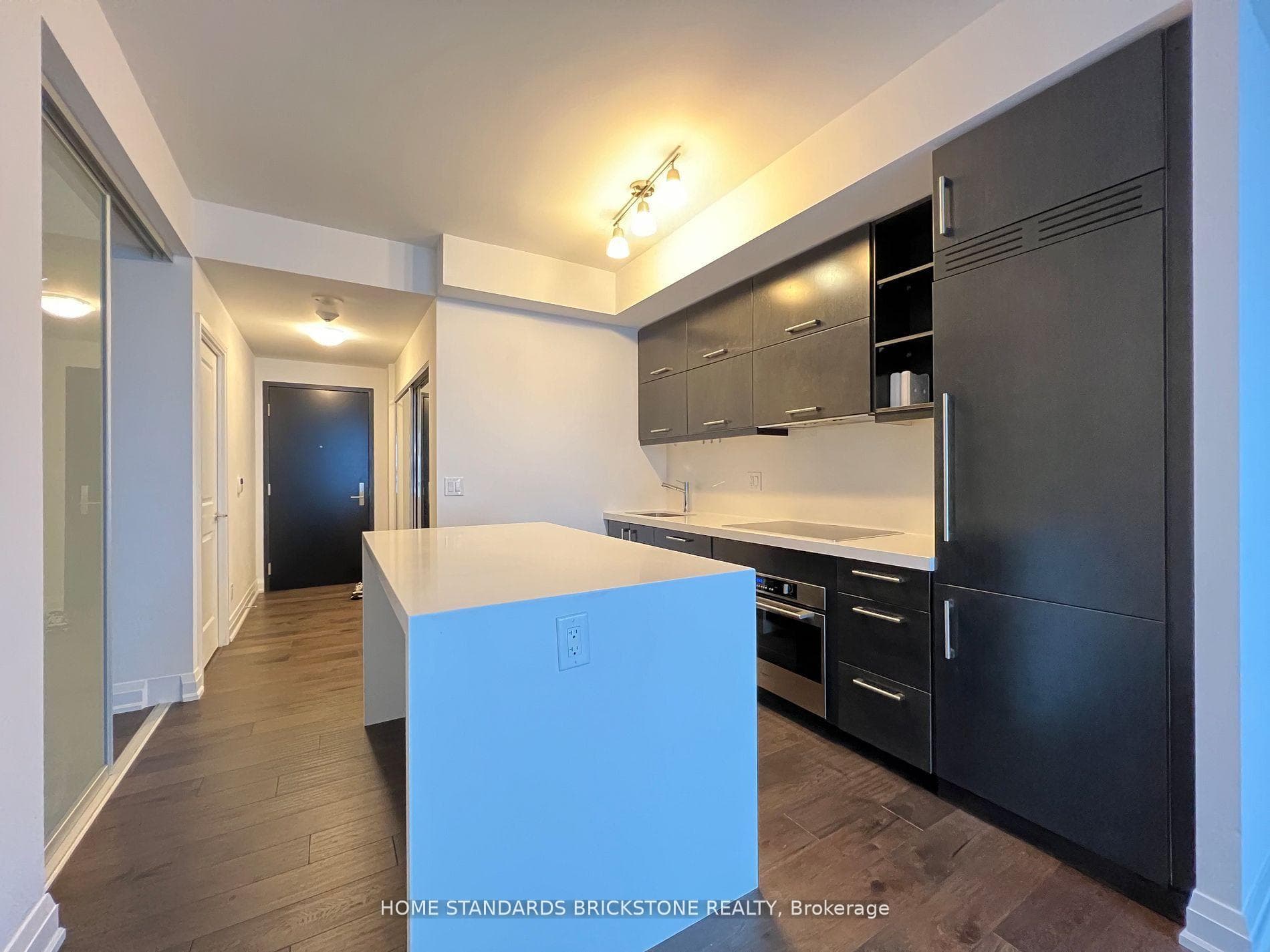 1080 Bay Street Unit 3609, Downtown Toronto / Waterfront
