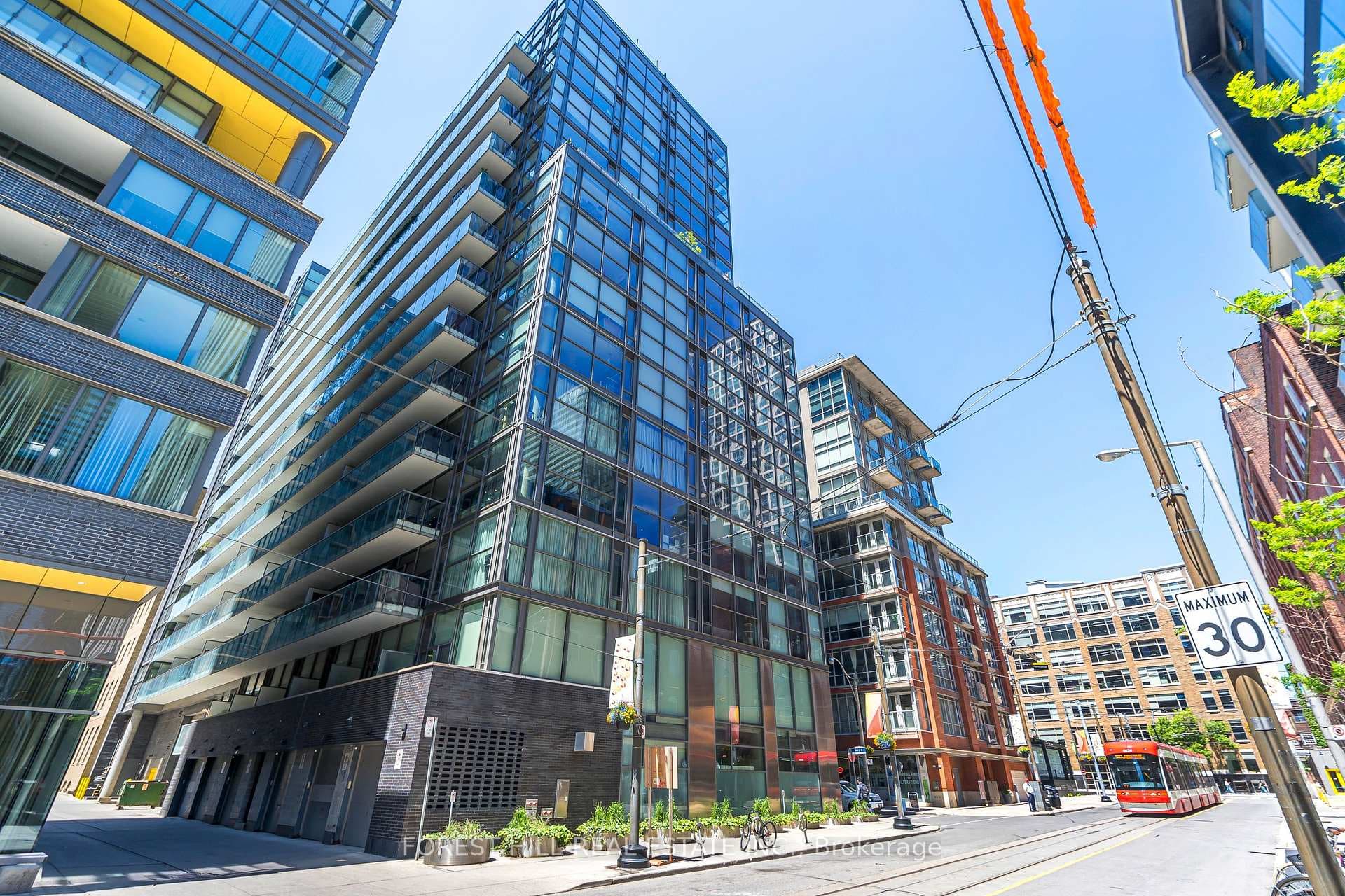 25 Oxley Street Unit 411, Toronto C01