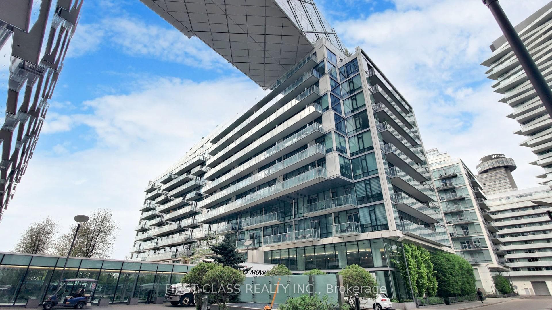 39 Queens Quay Unit 402, Downtown Toronto / Waterfront, ON M5E 0A5 - Photo 1