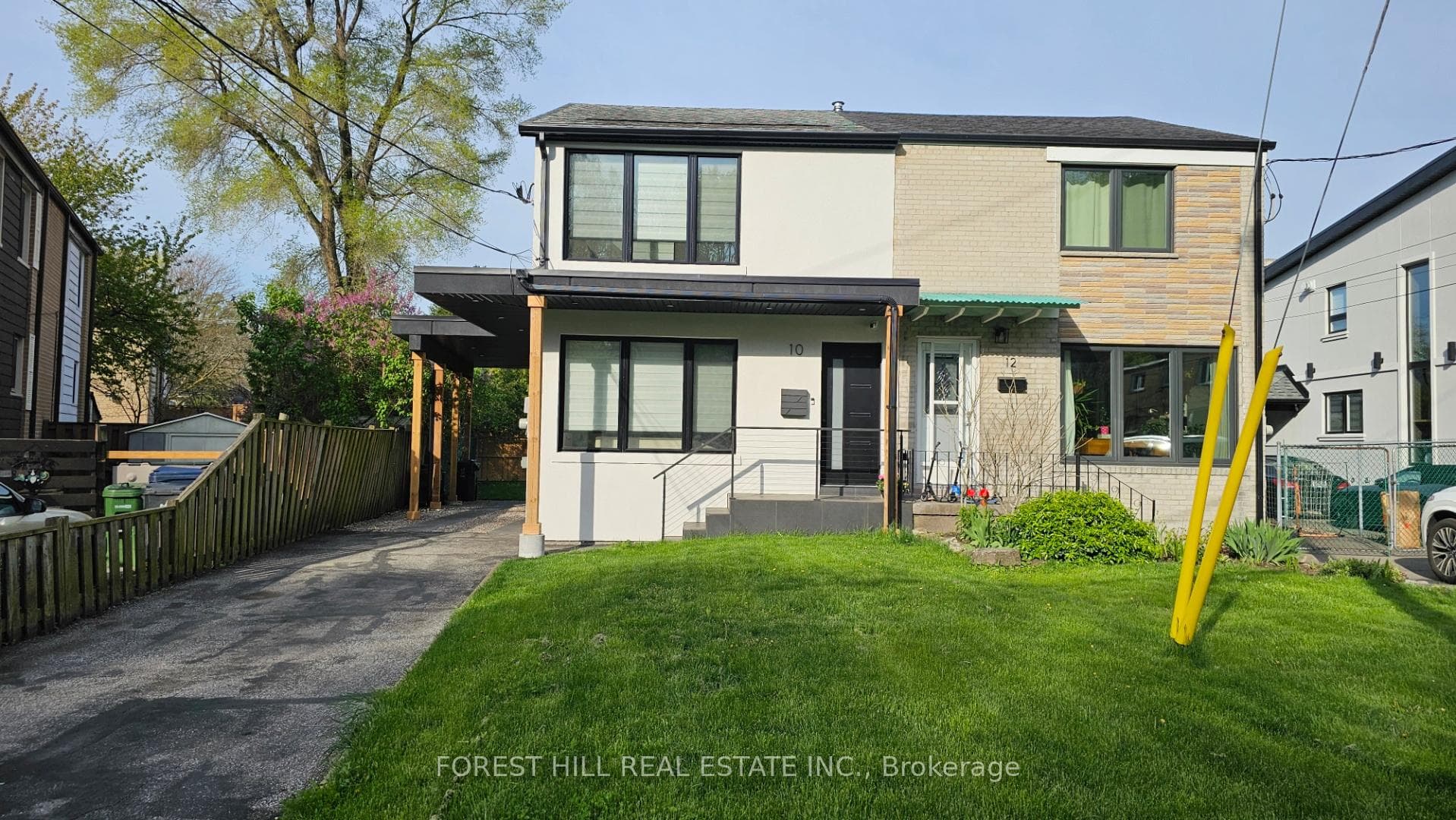 10 Juliana Court, Bloor West Village / Swansea