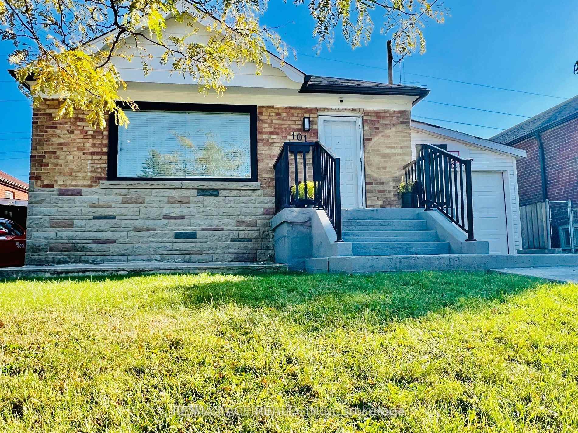 101 Flora Drive Unit Main, Dorset Park / Kennedy Park, ON M1P 1A7 - Photo 1