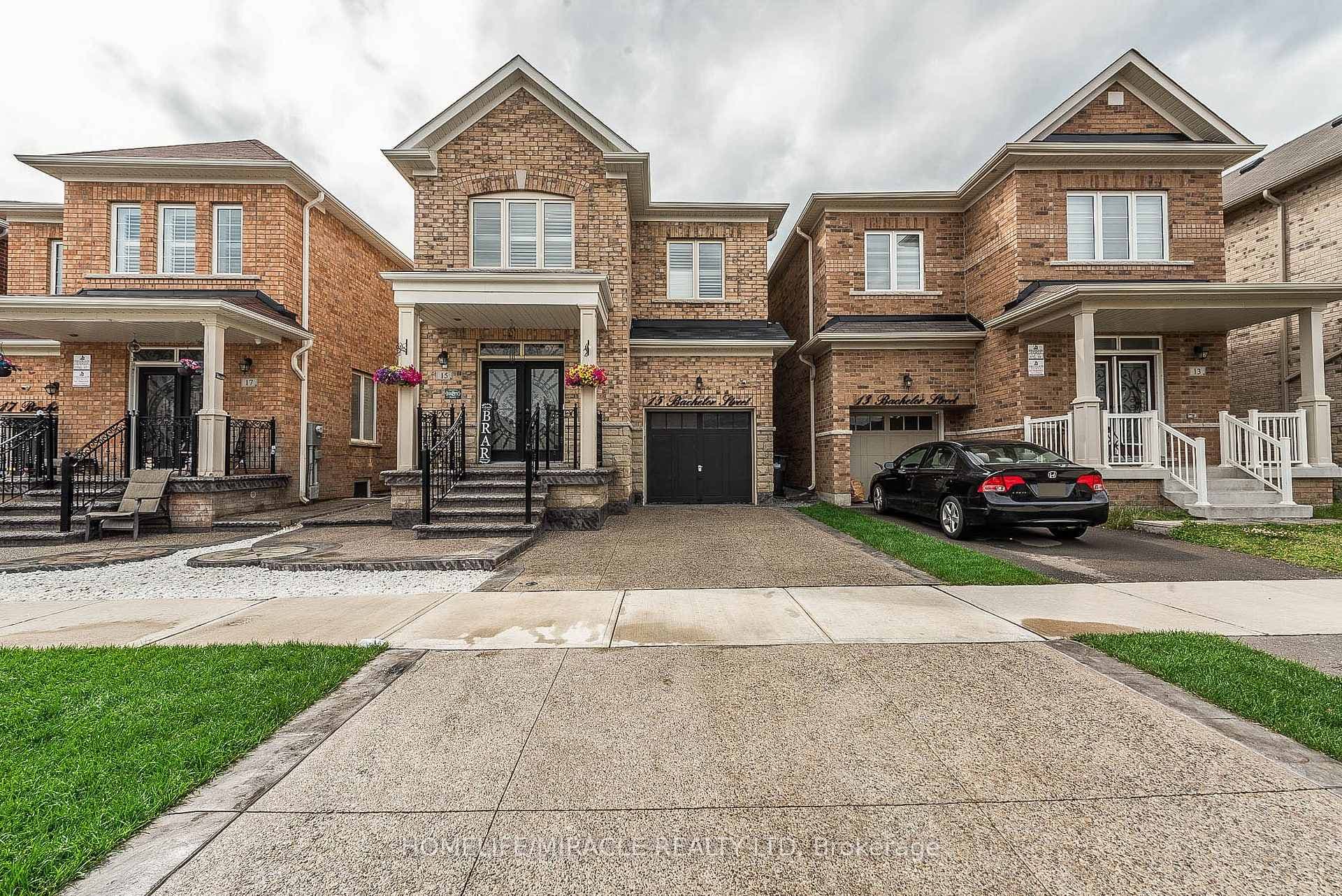 15 Bachelor Street, Brampton, ON L7A 5B1 - Photo 1