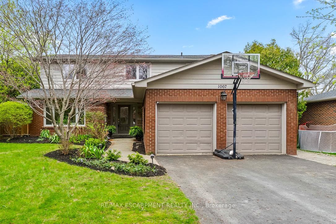 1067 FAIR BIRCH Drive, Mississauga, ON L5H 1M4 - Photo 1