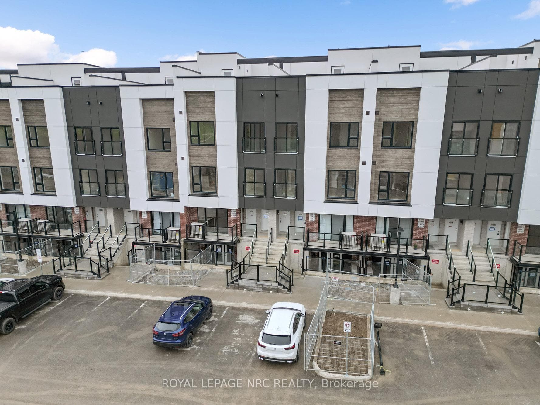 16 Melbourne Avenue Unit 312B, St. Catharines, ON L2P 2N2 - Photo 1
