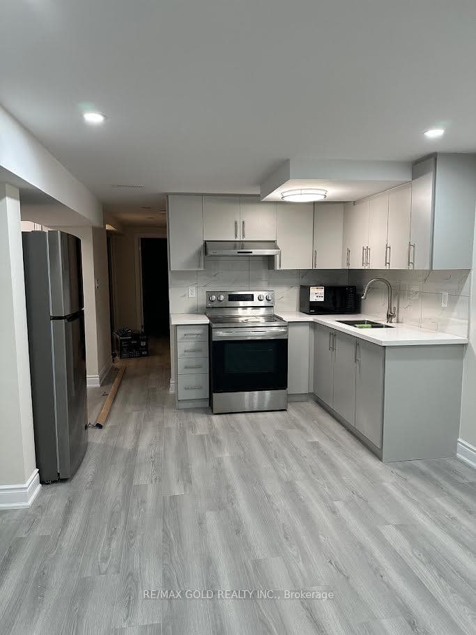 27 Brookdale Crescent Unit Bsmt, Brampton, ON L6T 1M8 - Photo 1