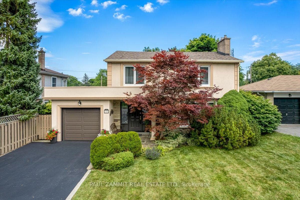 33 Henderson Avenue, Markham