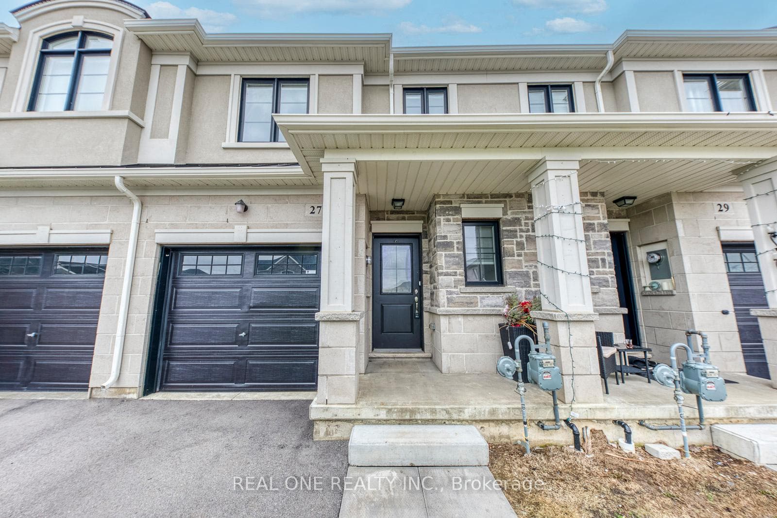 27 Genoa Drive, Hamilton, ON L9B 0K1 - Photo 1