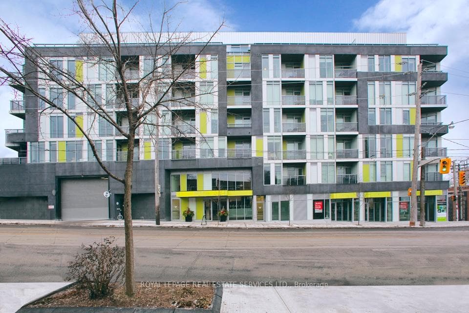 763 Woodbine Avenue Unit 403, The Beaches / Upper Beaches, ON M4E 2J4 - Photo 1