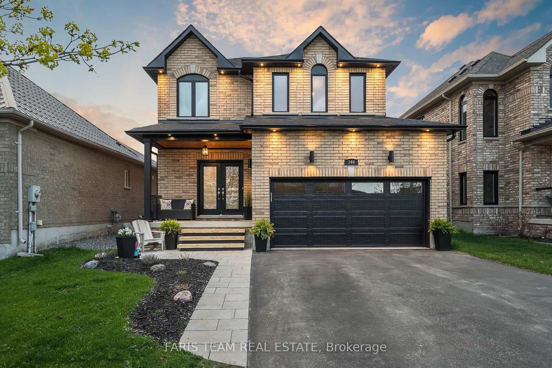 144 Sovereign's Gate, Barrie