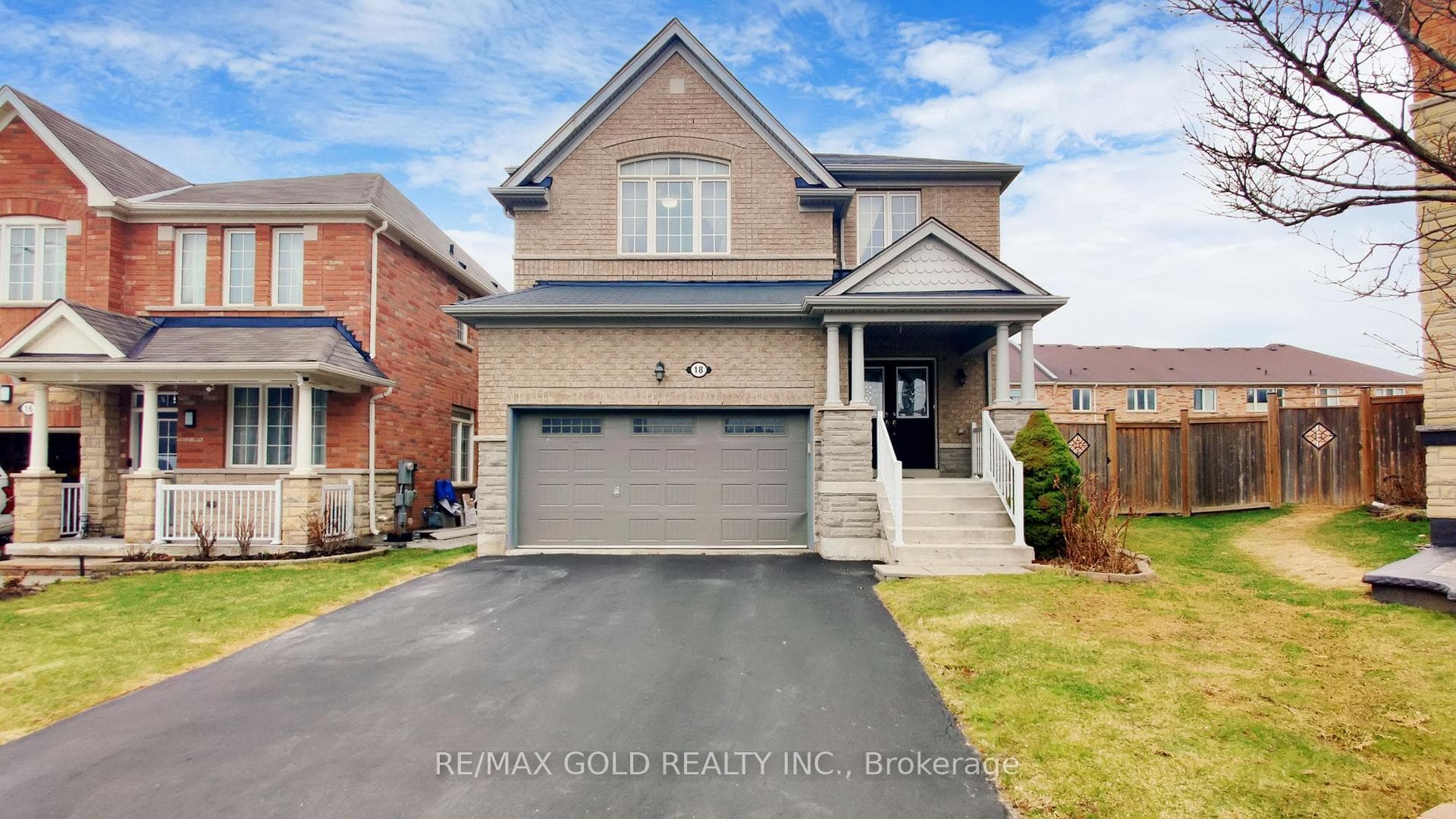 18 Kawana Road, Brampton, ON L6Y 0W2 - Photo 1