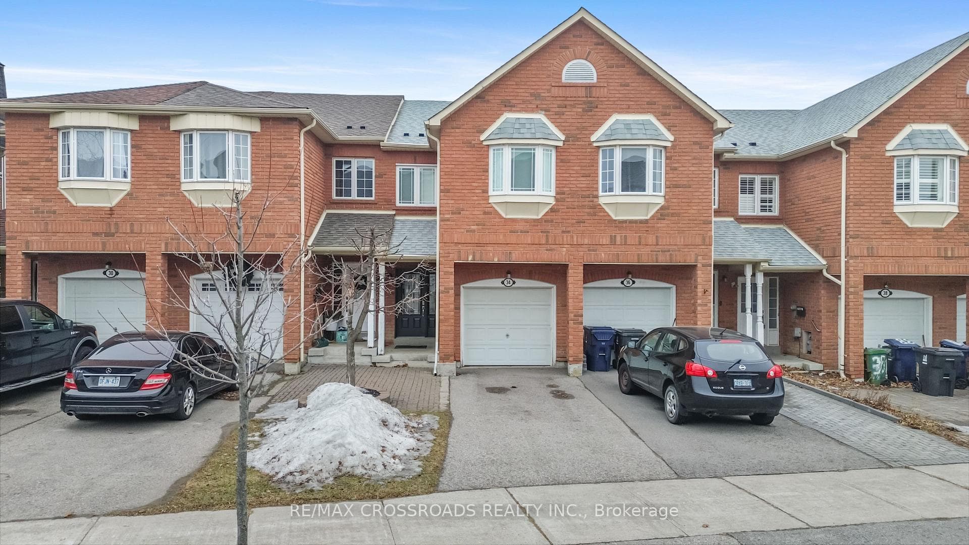 38 Jinnah Court, Don Mills / Parkwoods / Victoria Village, ON M4A 2Y1 - Photo 1