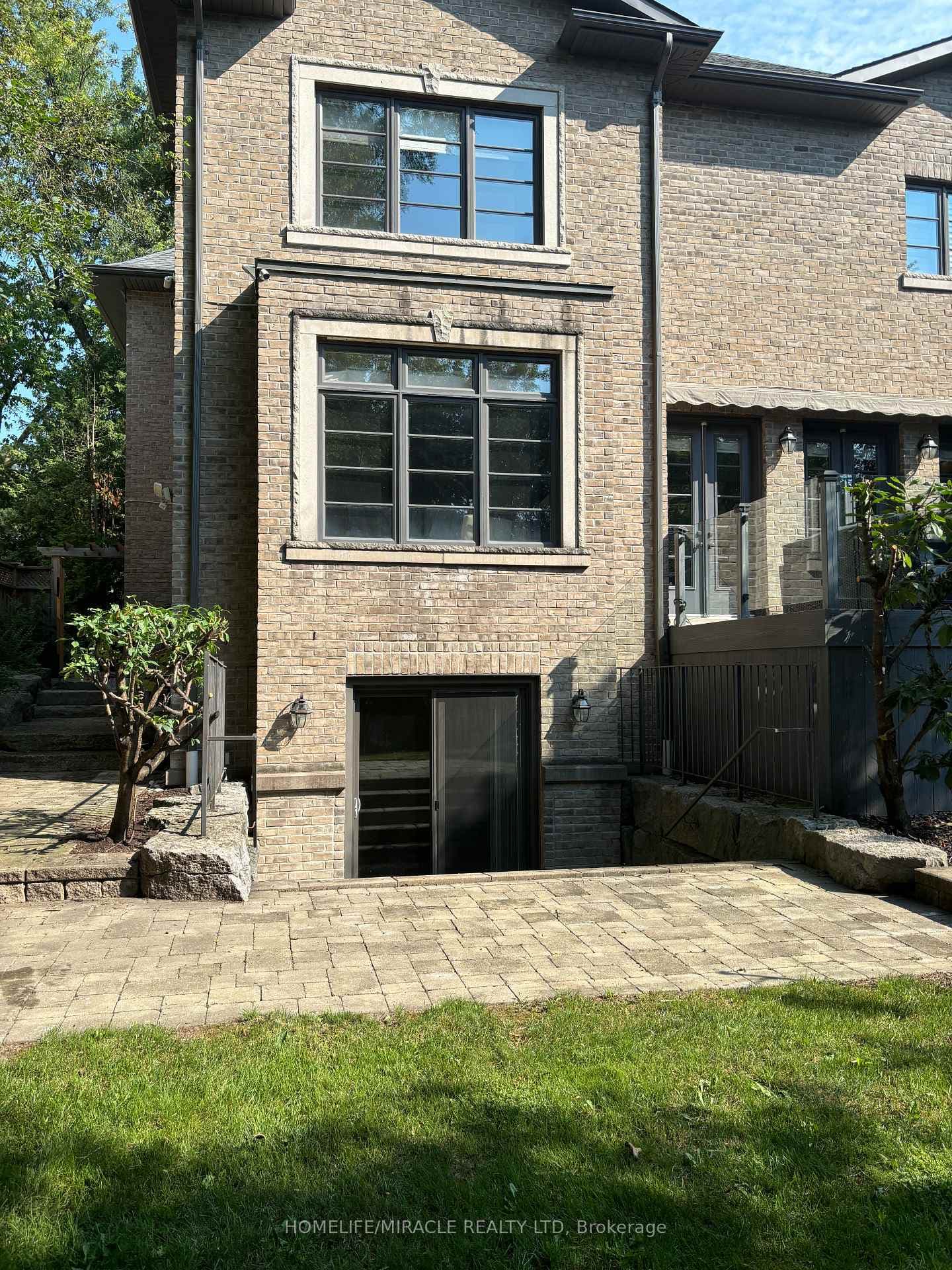 81 Chestnut Hills Parkway Unit Lower, Etobicoke (Islington / Rexdale), ON M9A 3R1 - Photo 1