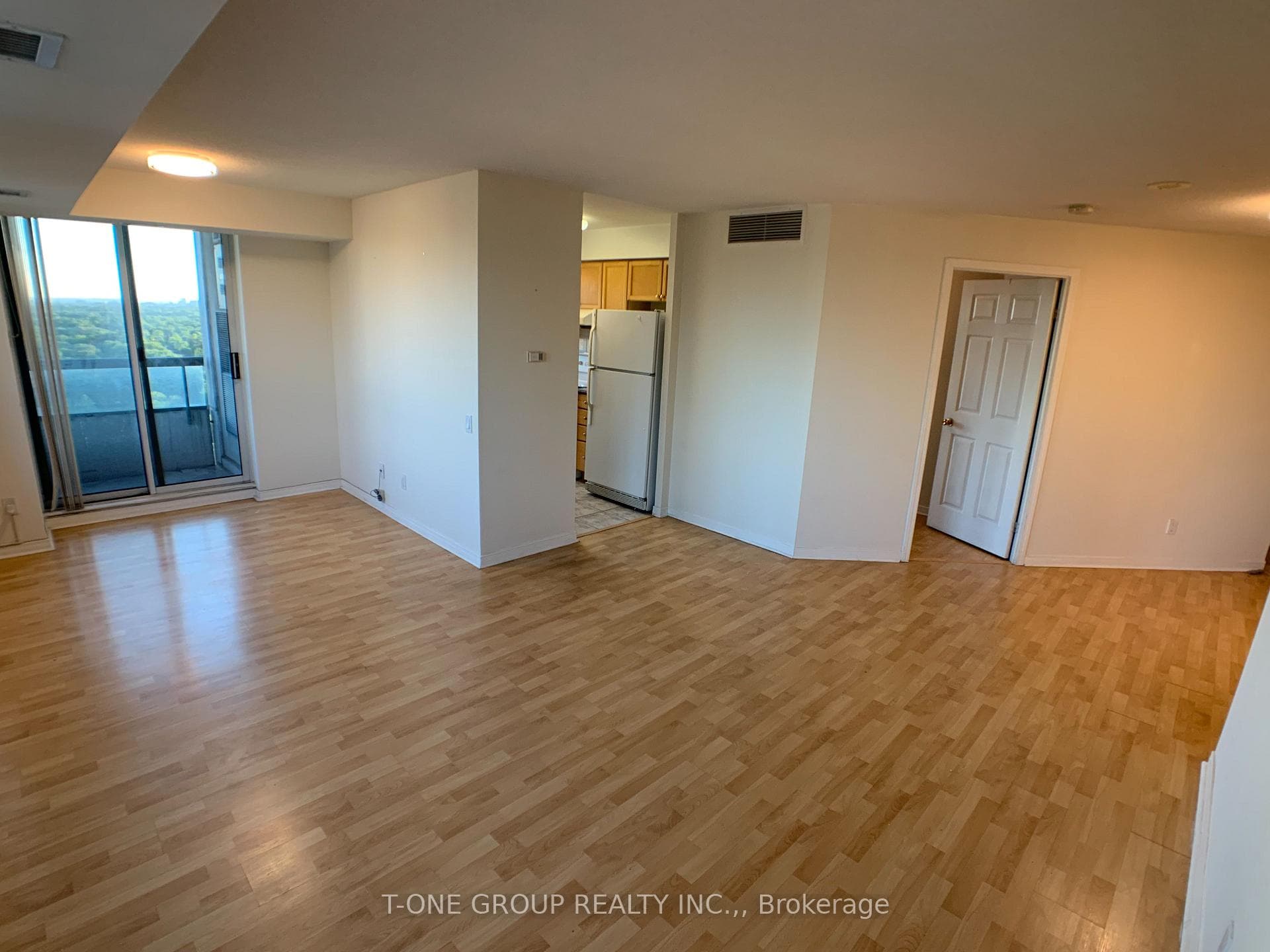 8 Hillcrest Avenue Unit 2516, Willowdale / Newtonbrook, ON M2N 6Y6 - Photo 1