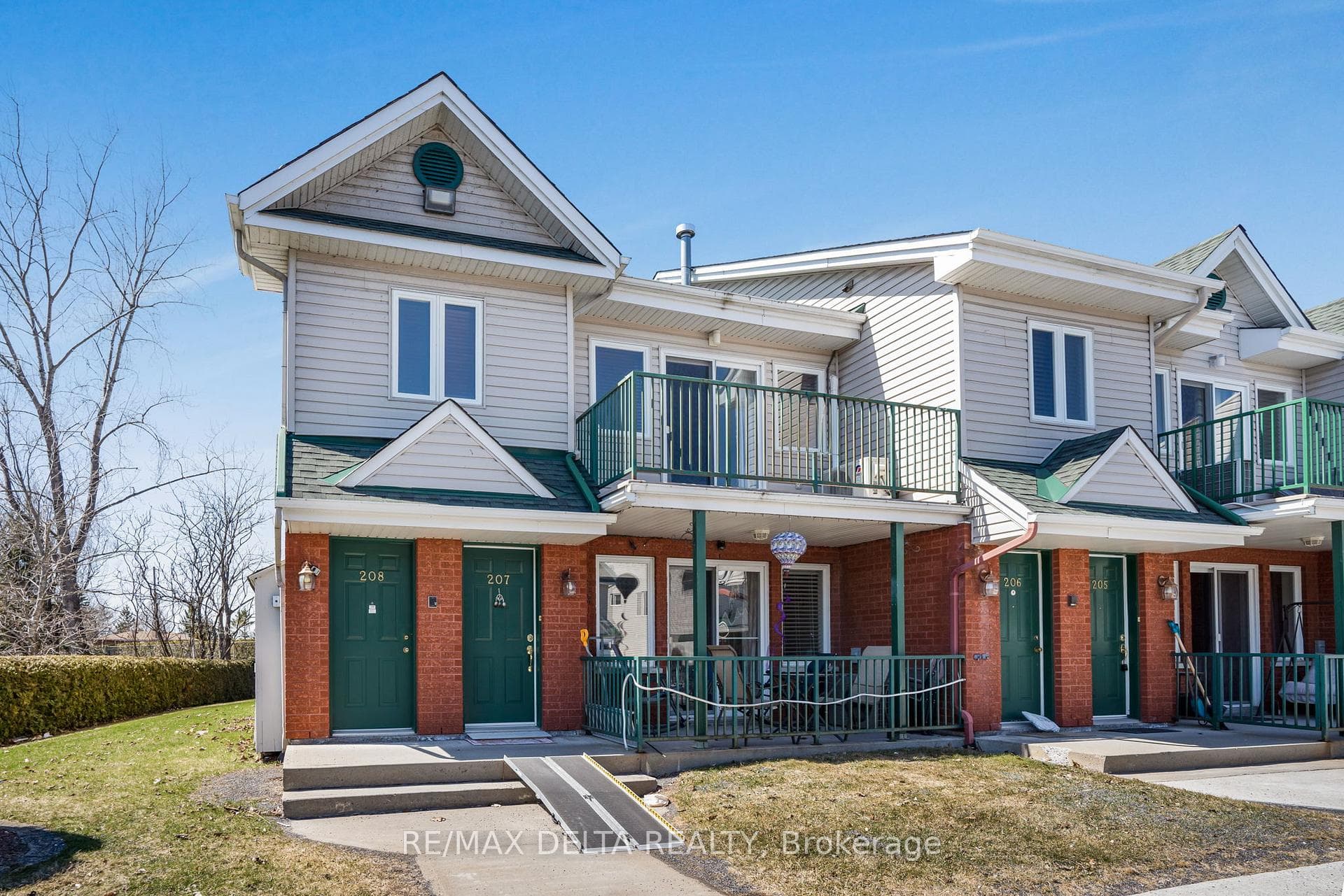 2927 Laurier Street Unit 208, Clarence-Rockland, ON K4K 1T8 - Photo 1