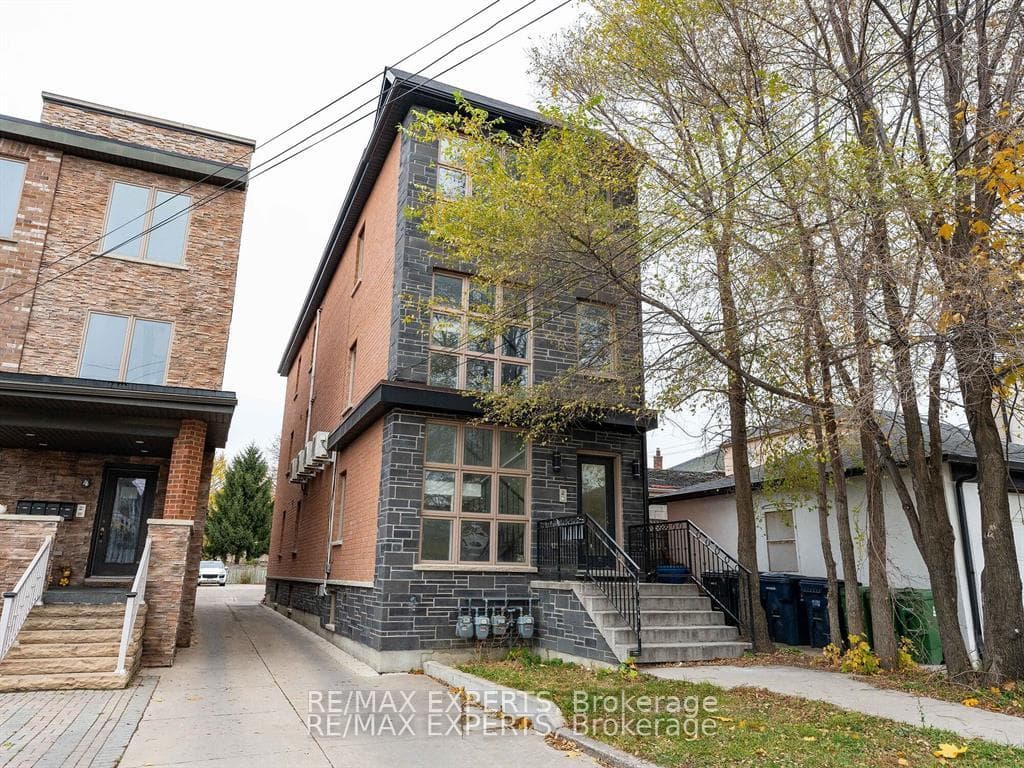 2 Hyde Avenue Unit Basement, Keelesdale / Eglinton West, ON M6M 1J3 - Photo 1