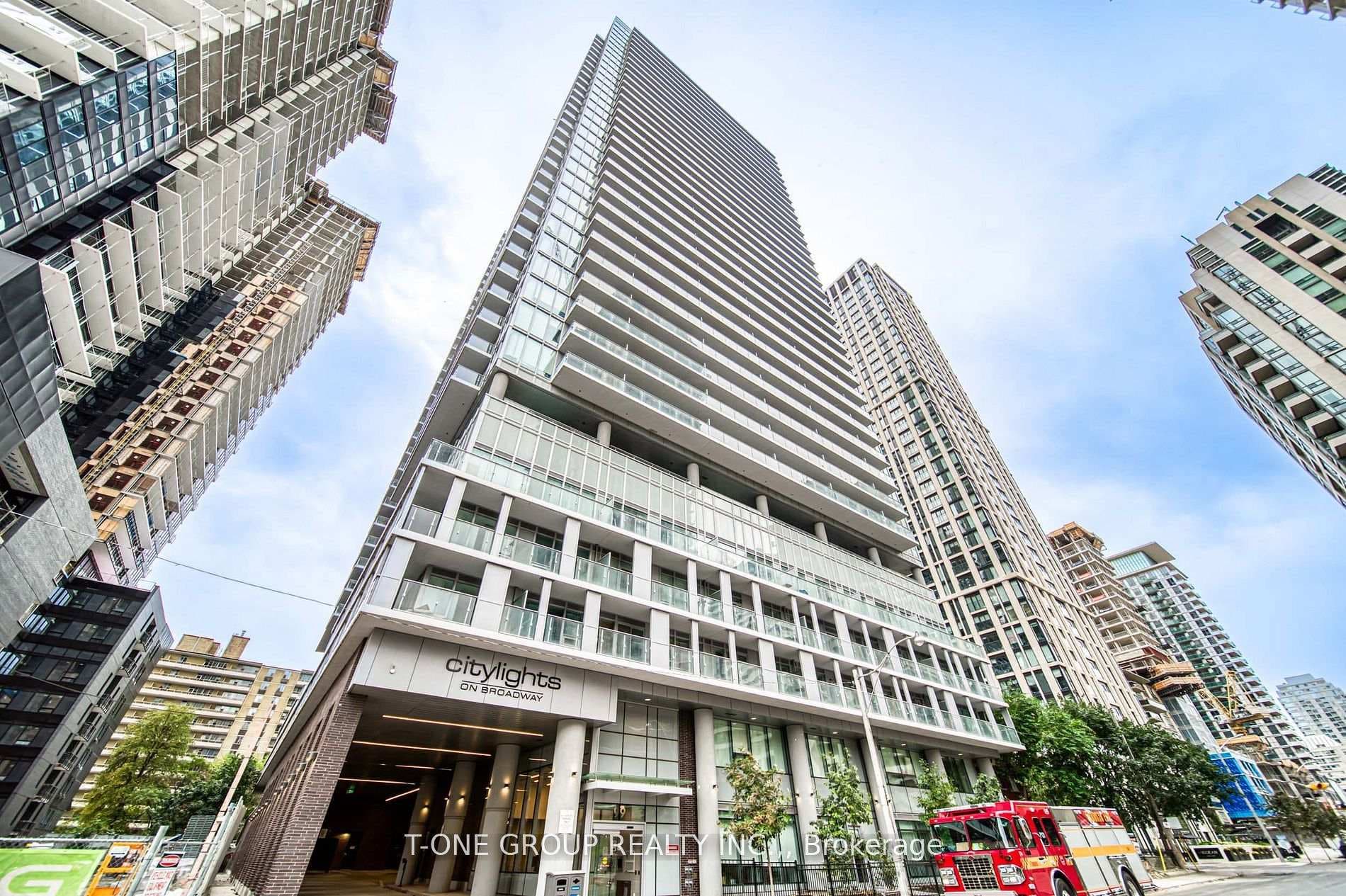 99 Broadway Avenue Unit 2808, Leaside / Davisville, ON M4P 0E3 - Photo 1