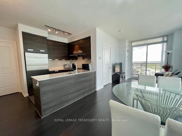 Suite 1219