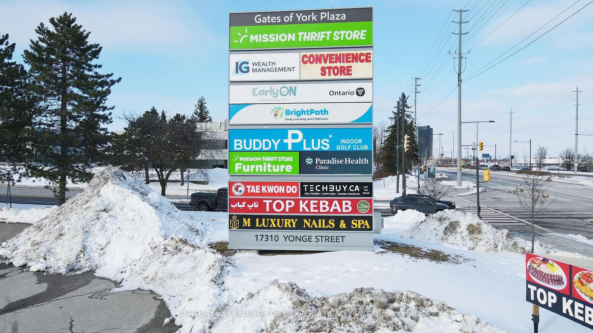 17310 Yonge Street Unit Unit 4, Newmarket, ON L3Y 7R8 - Photo 1