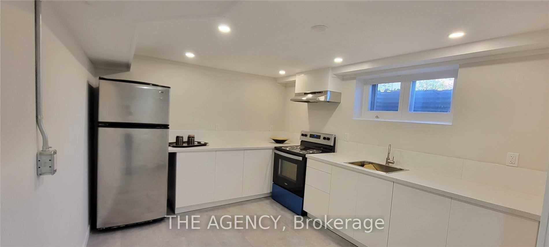 64 Farningham Crescent Unit Basement, Etobicoke (Islington / Rexdale), ON M9B 3B7 - Photo 1