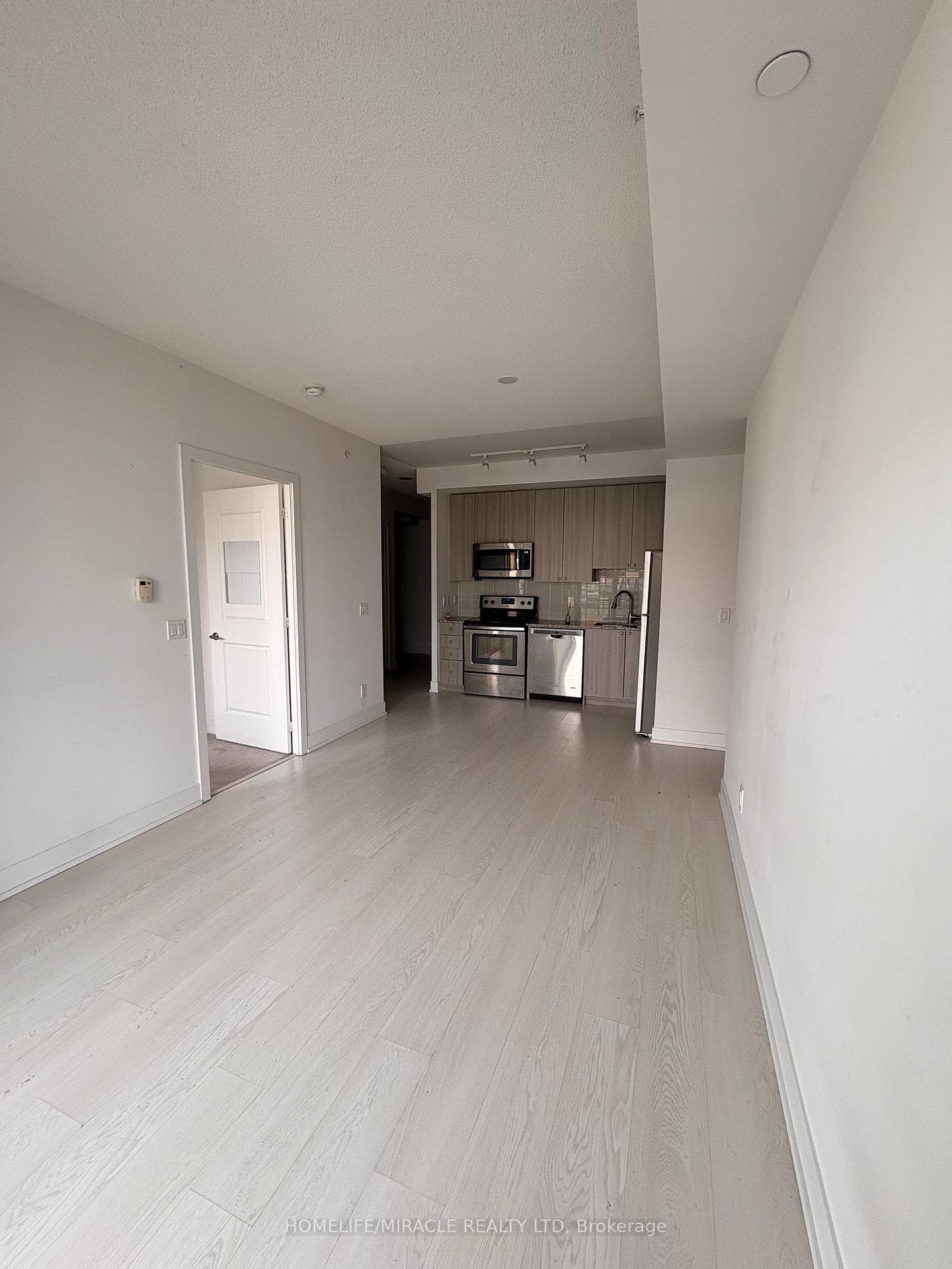 68 Merton Street Unit 1001, Leaside / Davisville, ON M4S 1A1 - Photo 1