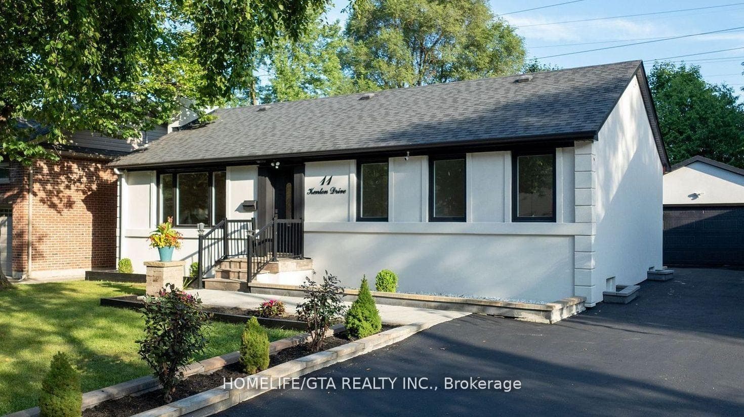 11 Kenton Drive, Thornhill / Willowdale, ON M2R 2H6 - Photo 1