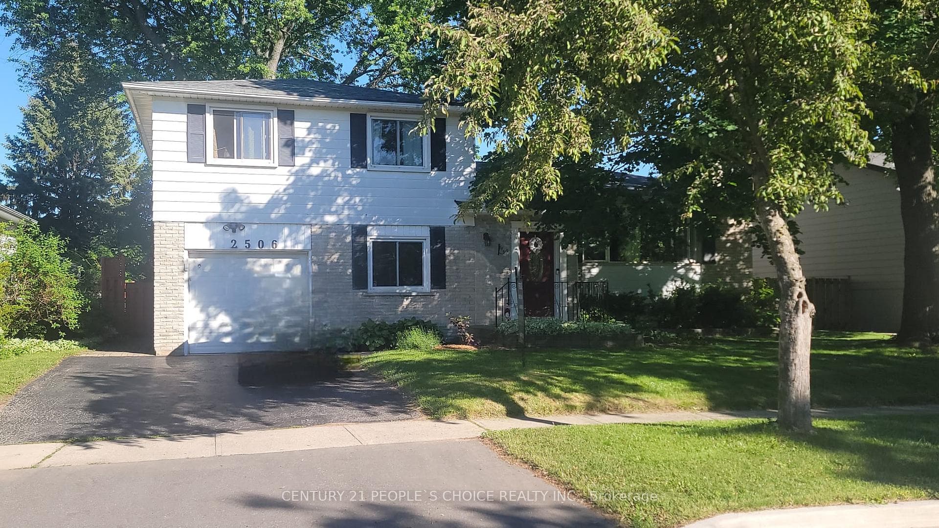 2506 Bridge Road, Oakville, ON L6L 2H2 - Photo 1