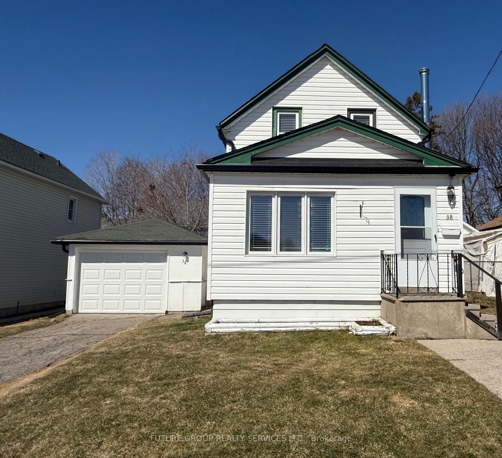 38 Frank Street, Oshawa, ON L1H 3T5 - Photo 1