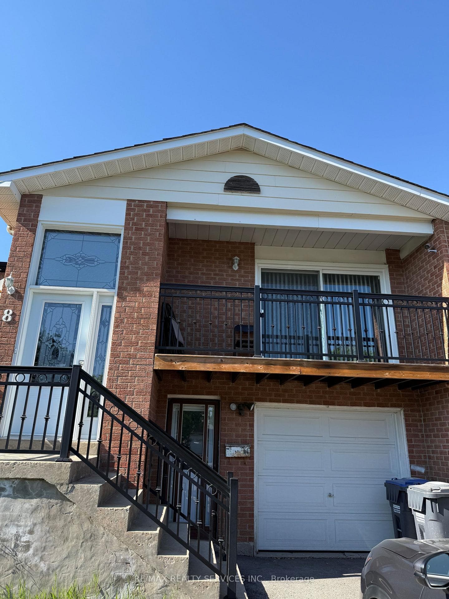 8 DEERPARK Crescent Unit LOWER, Brampton, ON L6X 2T7 - Photo 1