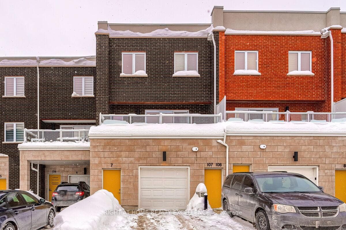 124 Seabrook Drive Unit 7, Kitchener
