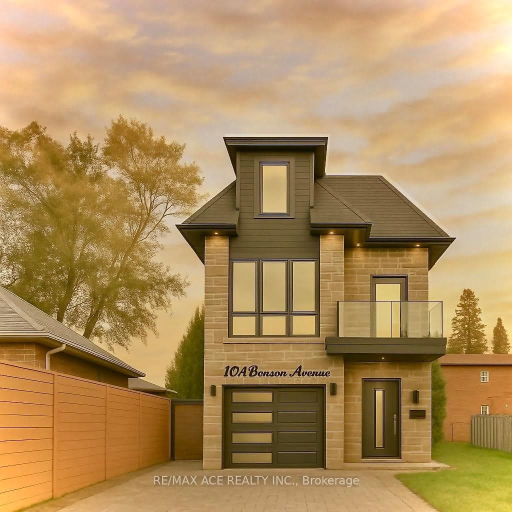 10A Benson Avenue, Mississauga, ON L5H 2P2 - Photo 1