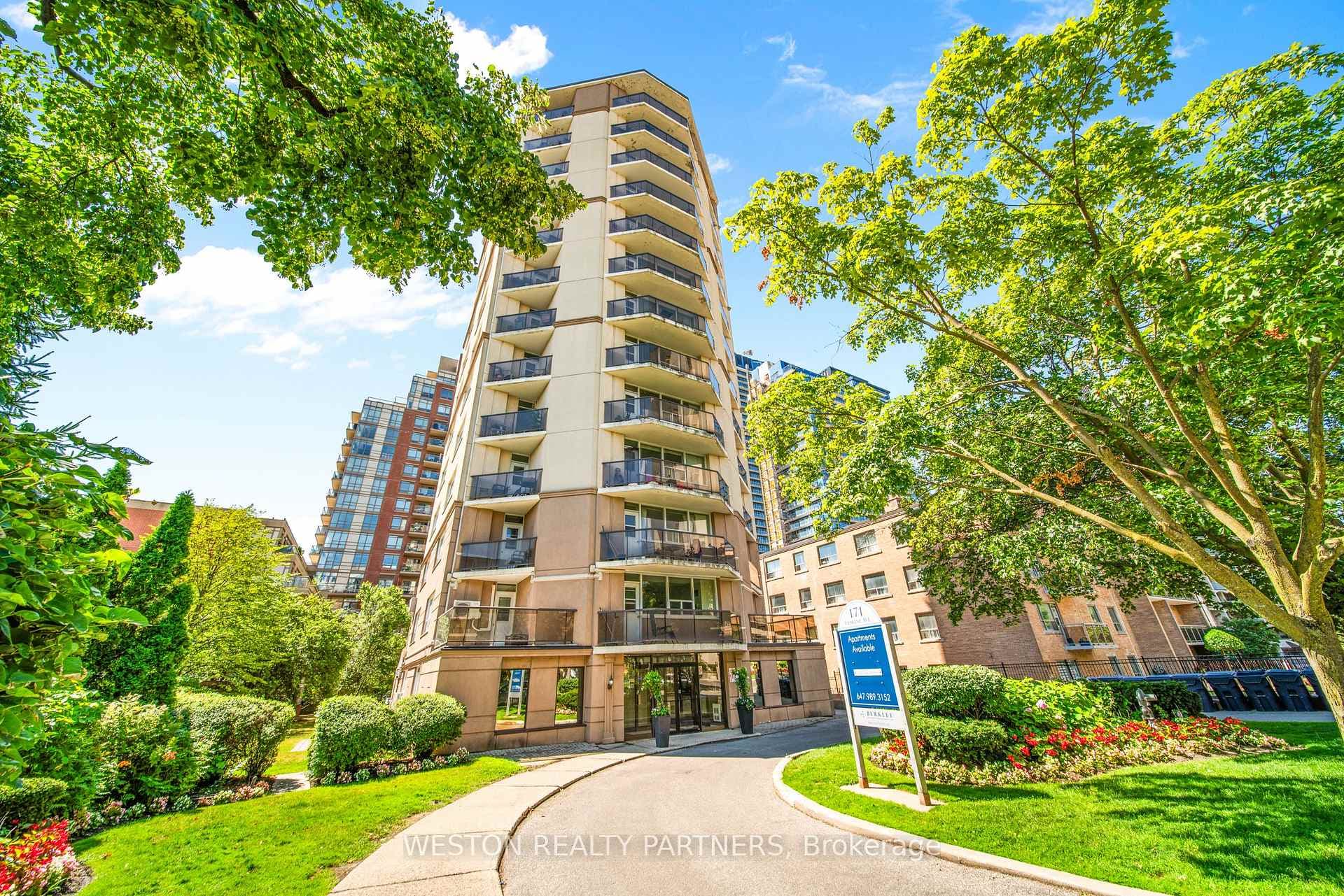 171 Erskine Avenue Unit 704, Toronto C10