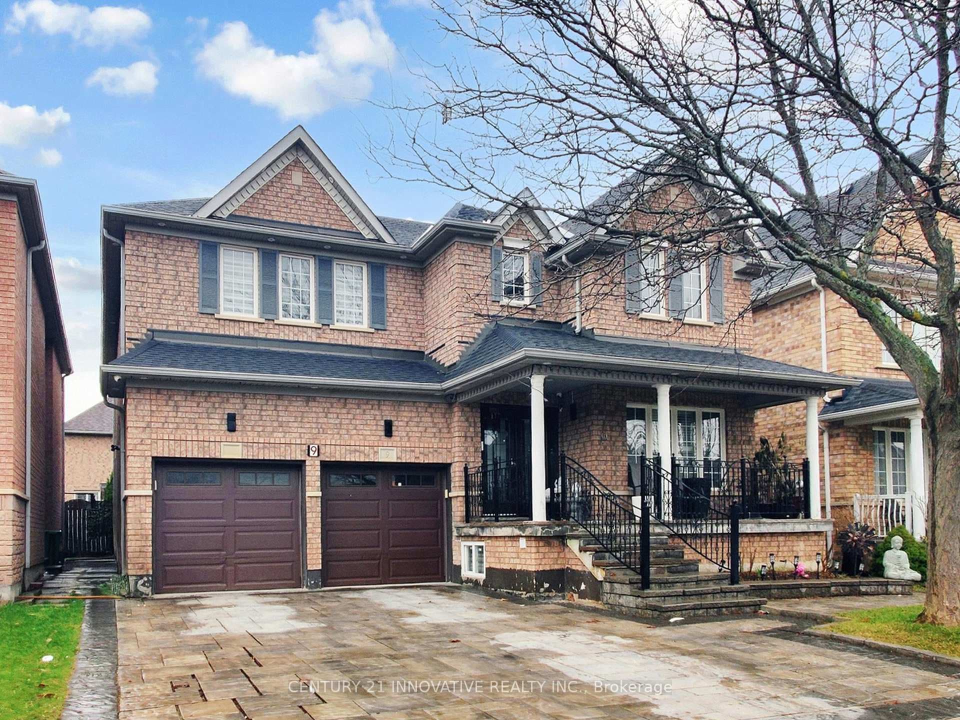 9 Heatherdale Drive, Brampton, ON L7A 2H6 - Photo 1
