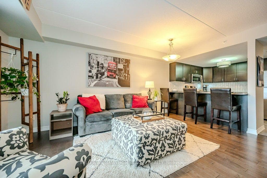103 Westminster Crescent Unit 310, Centre Wellington