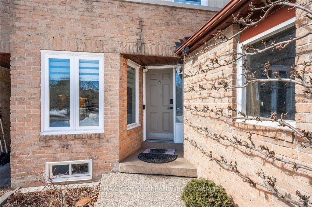 1301 Barberry Green N/A, Oakville