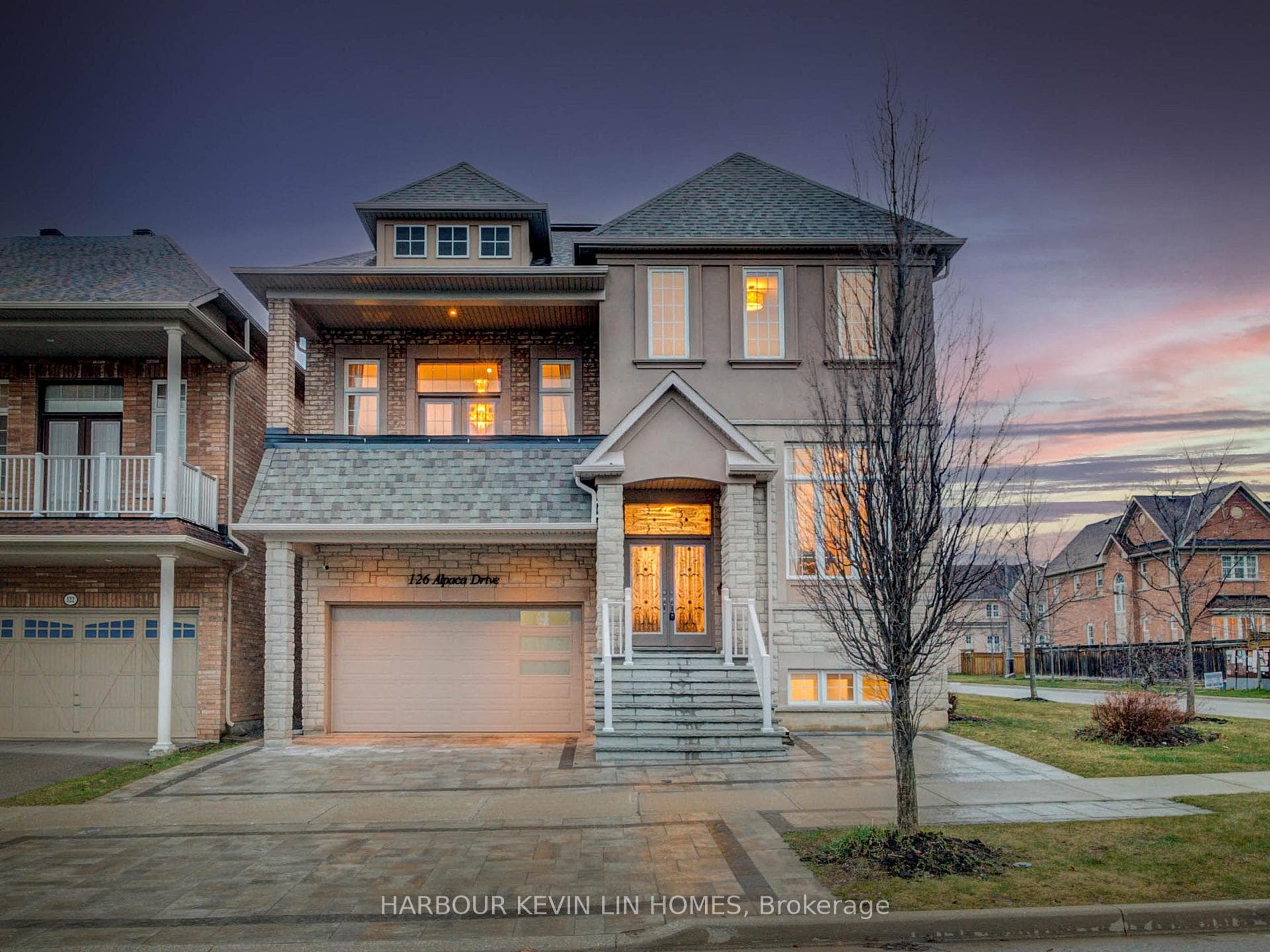 126 Alpaca Drive, Richmond Hill, ON L4E 0R2 - Photo 1